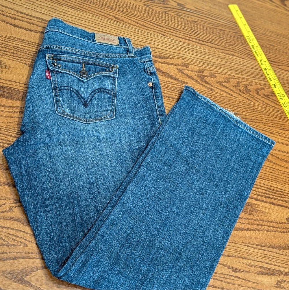 Levi’s 515 Bootcut Women’s Jeans – Size 14M – Medium Wash Denim